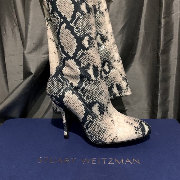Stuart Weitzman Shiloh Roccia Python OTK Boots - Picture 4 of 6